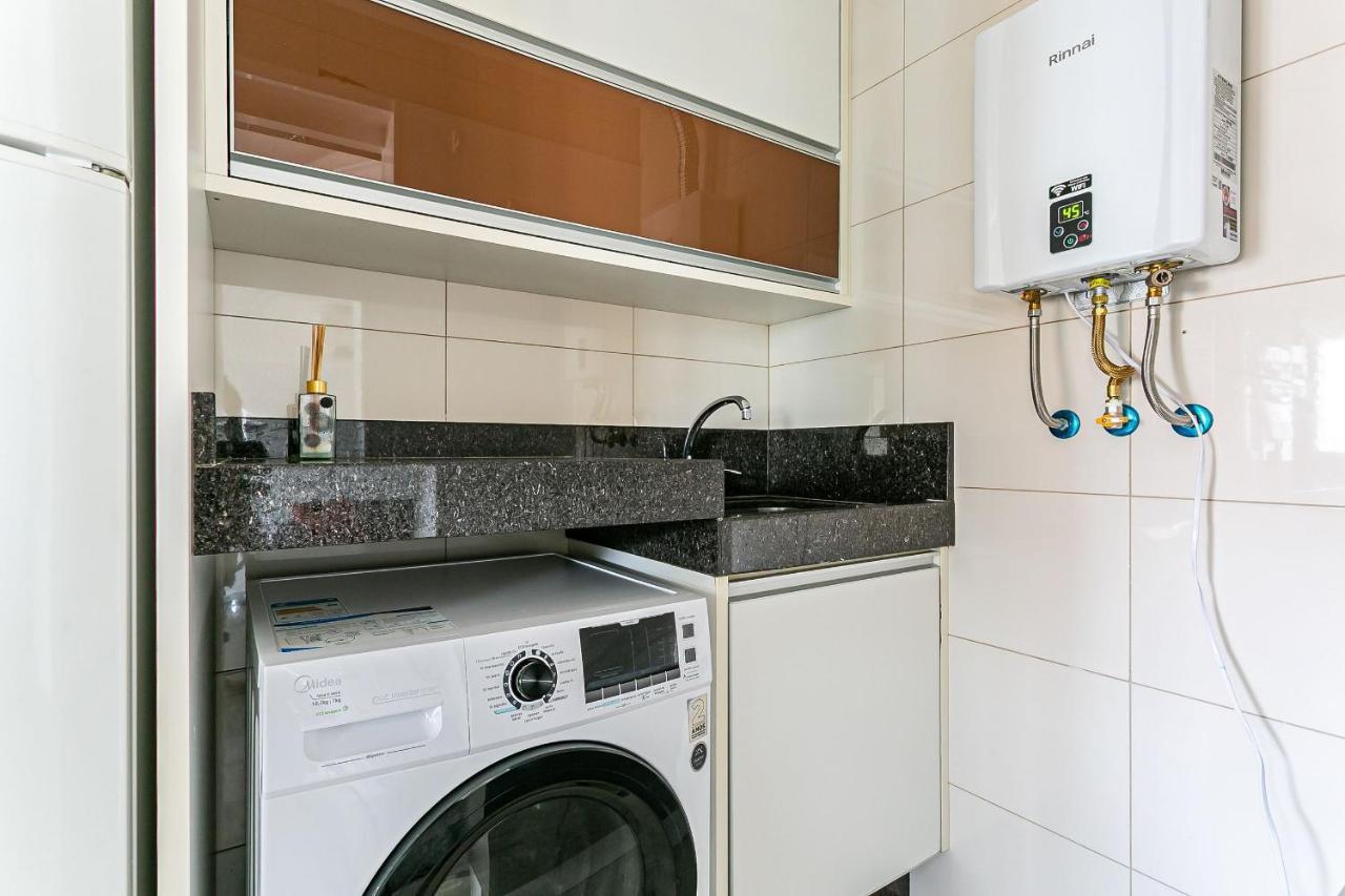 Ap 2 Quartos Próximo A Ponte Hercílio Luz Em Condomínio Com Piscina - Centro Apartamento